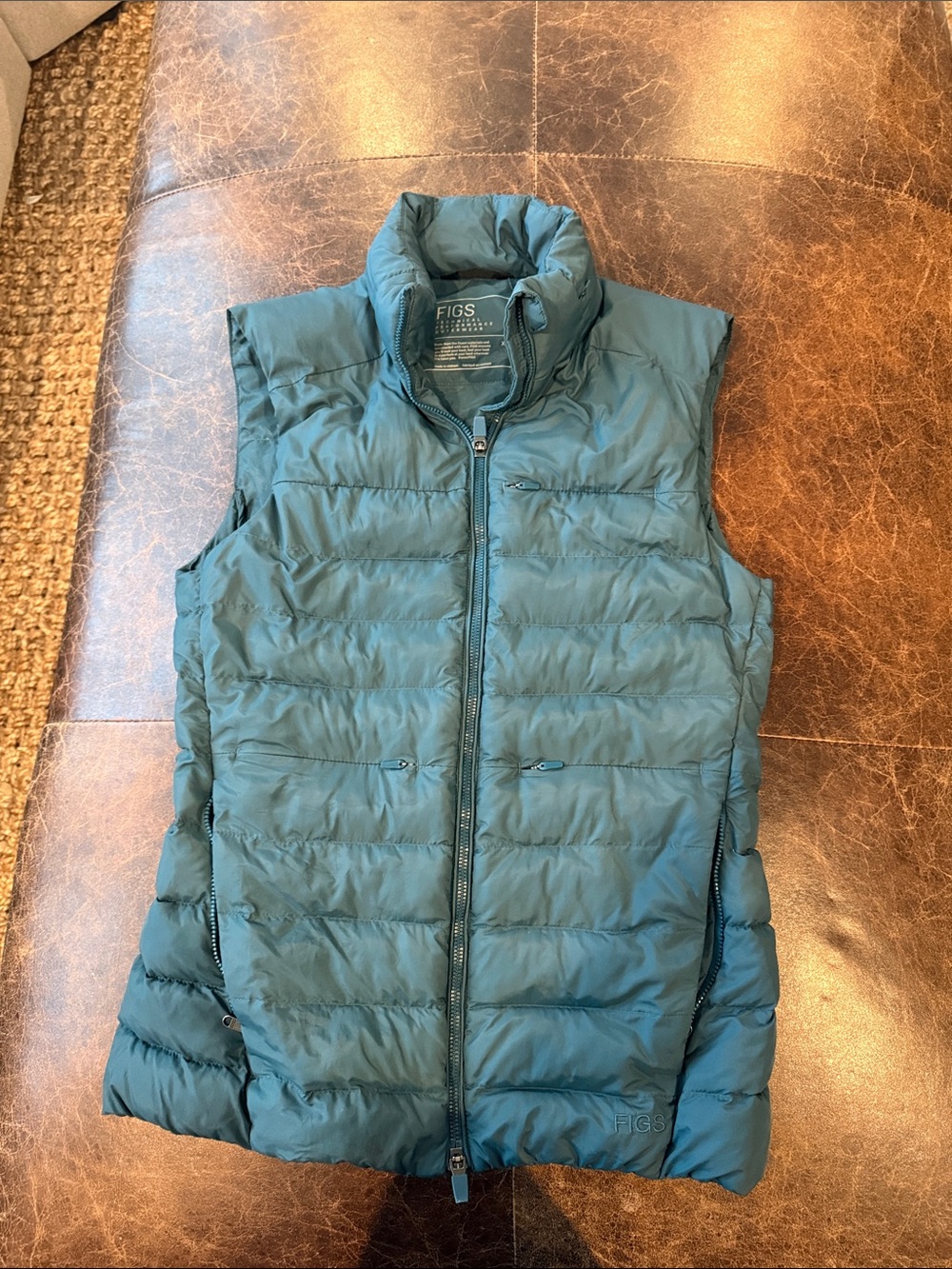 Figs Women’s Caribbean Blue puffer vest